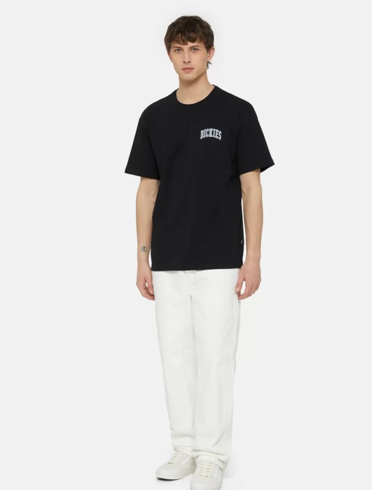 Best Aitkin Chest Logo Short Sleeve T-Shirt T-Shirts