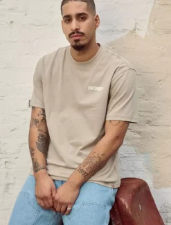 Best Sale Herndon Short Sleeve T-Shirt T-Shirts